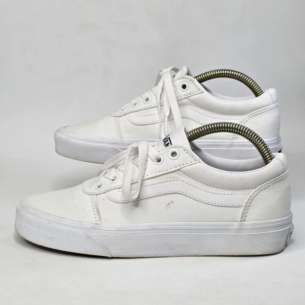 Vans Ward Sneakers Womens Size 7 White Canvas Casual Skate Low Top Classic Shoes